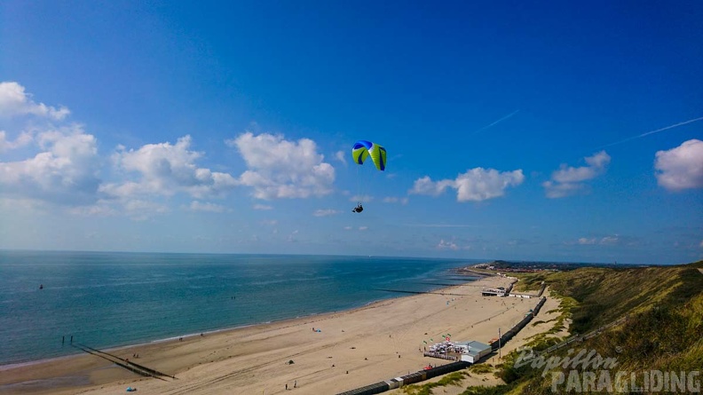 FZ37.19 Zoutelande-Paragliding-339