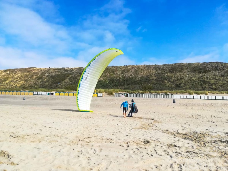 FZ37.19 Zoutelande-Paragliding-448