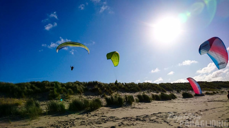 FZ37.19_Zoutelande-Paragliding-557.jpg