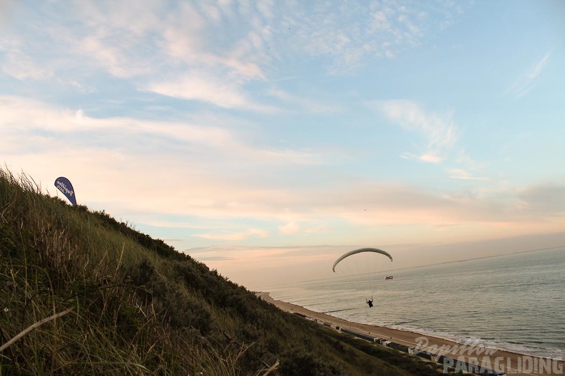 Paragliding Zoutelande-172