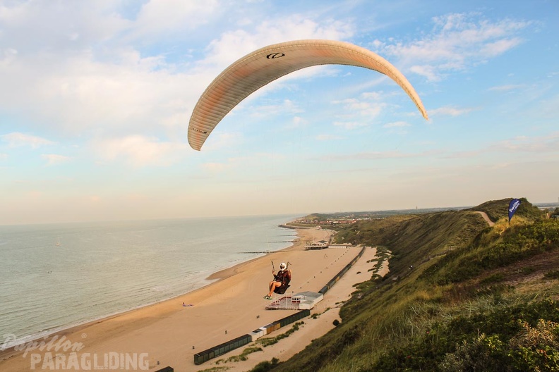 Paragliding_Zoutelande-455.jpg