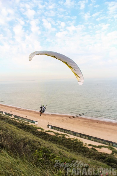 Paragliding Zoutelande-483