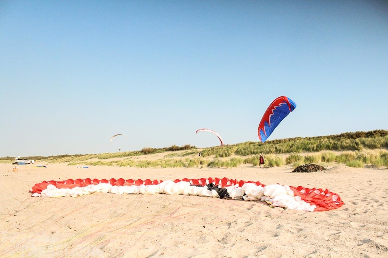 Paragliding Zoutelande-589