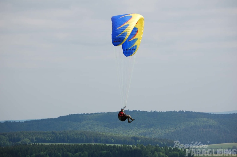 2007 EK7.07 Gleitschirm Sauerland 070