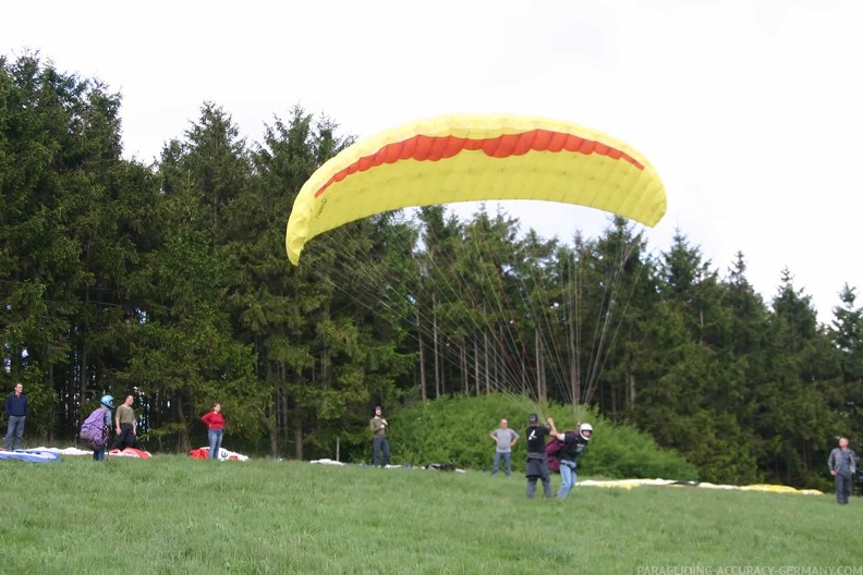 2007 ES8.07 Gleitschirm Sauerland 067