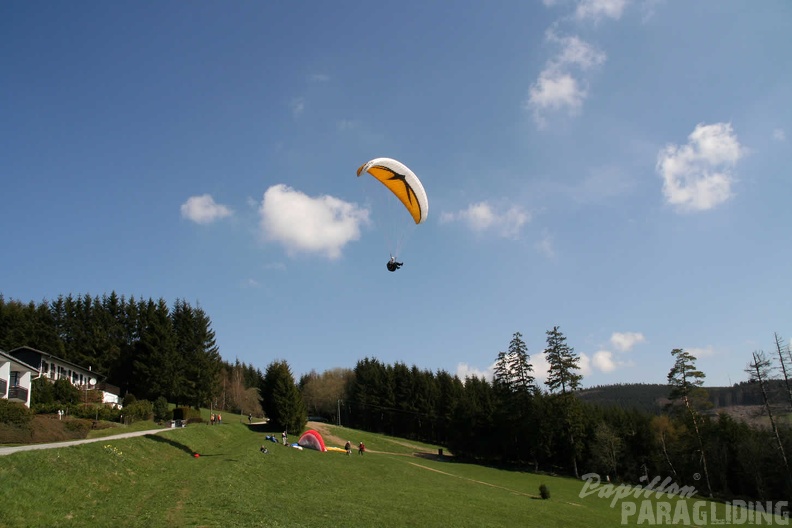 2008 EK14.08 Gleitschirm Sauerland 009