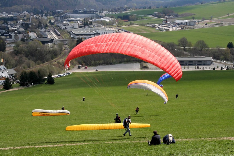 2008 EK14.08 Gleitschirm Sauerland 020