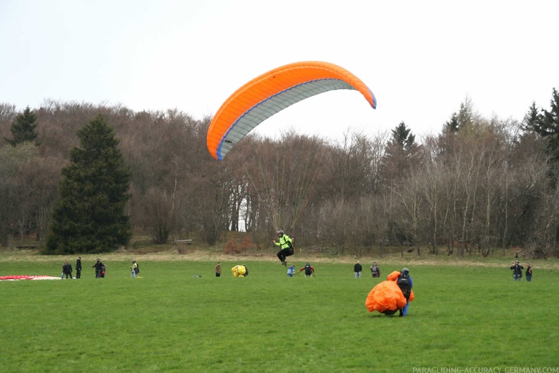 2008 ES13.08 Sauerland Gleitschirm 001