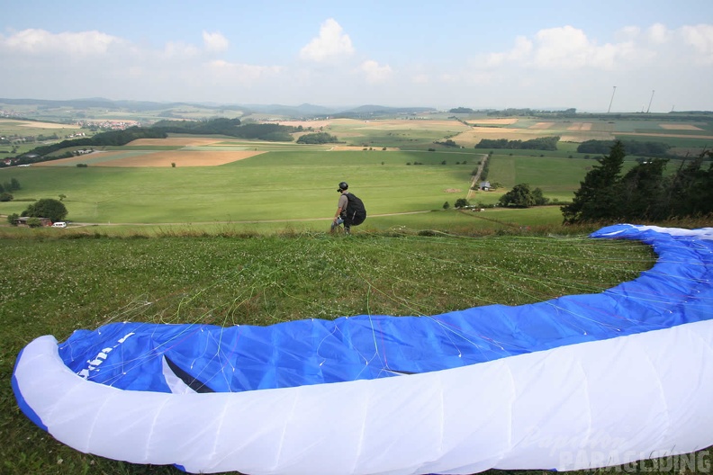 2009 EHF Wirmighausen Gleitschirm 018