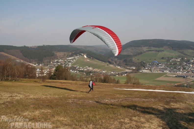 2009 EK15.09 Sauerland Paragliding 012