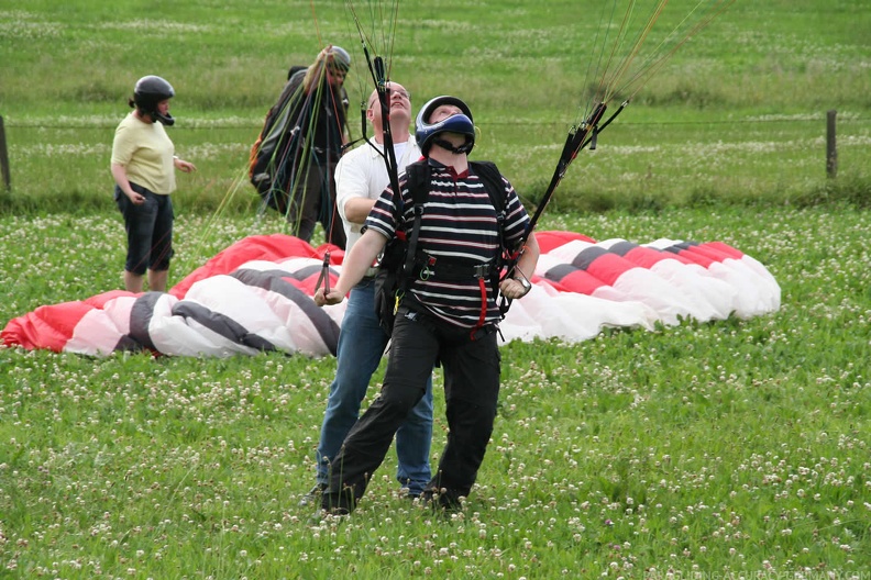 2009 ES27.09 Sauerland Paragliding 021