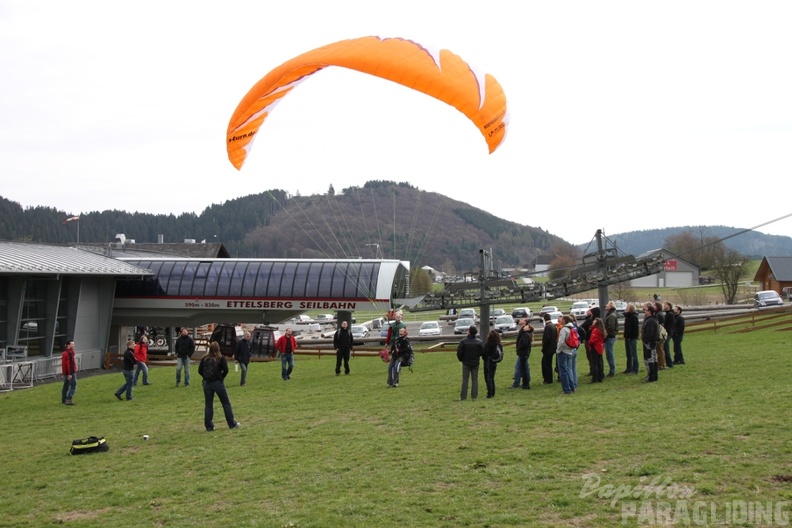 2011 ES16.11 Sauerland Gleitschirmkurs 006