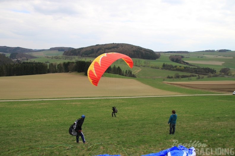 2011 ES16.11 Sauerland Gleitschirmkurs 020