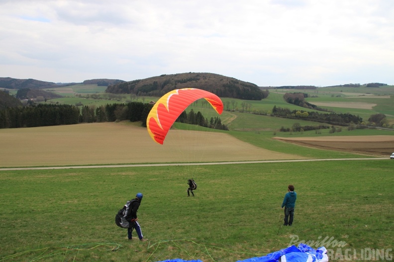 2011_ES16.11_Sauerland_Gleitschirmkurs_020.jpg