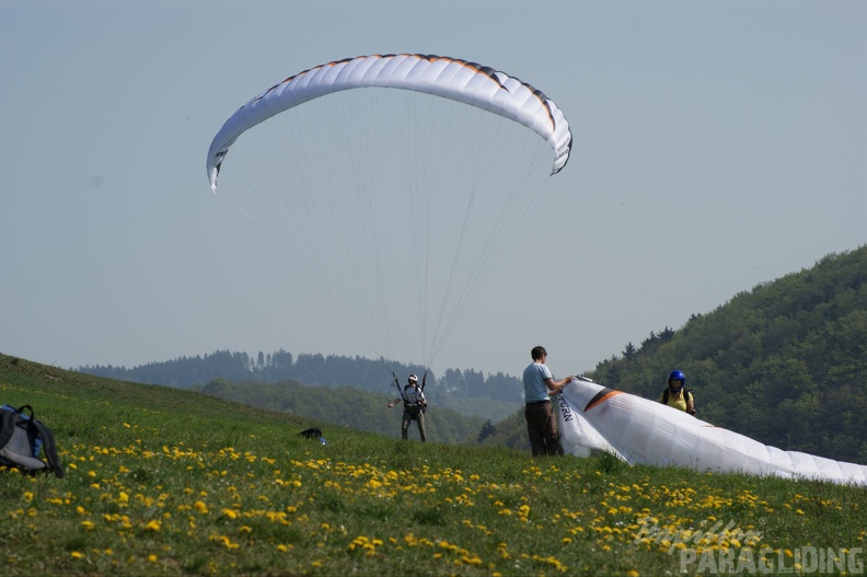 2011 ES17.11 Sauerland Gleitschirmkurs 085