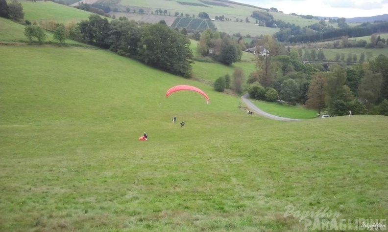 2012 EK ES40.12 Gleitschirmfliegen 021