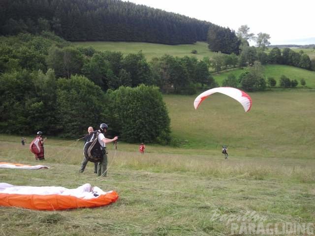 2012 ES-EW12.26 Gleitschirmfliegen 023