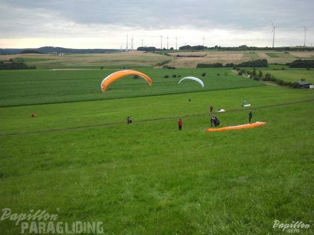 2012 ES.30.12 Paragliding 042