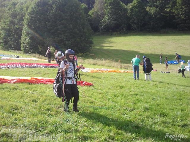 2012 ES.32.12 Paragliding 004