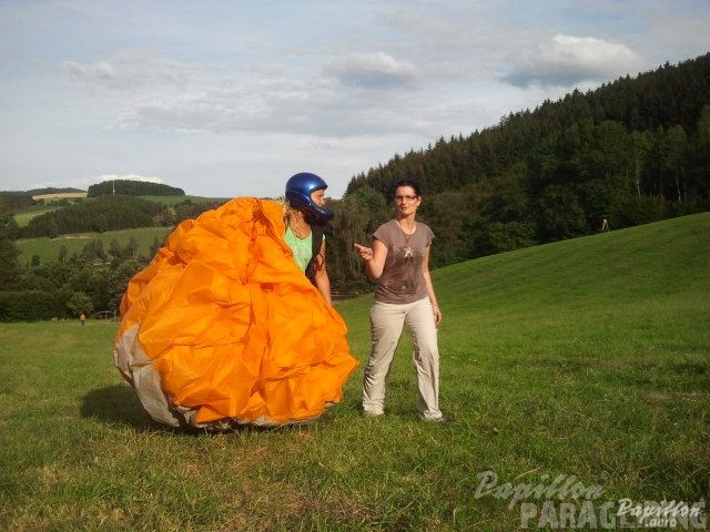 2012 ES.32.12 Paragliding 007