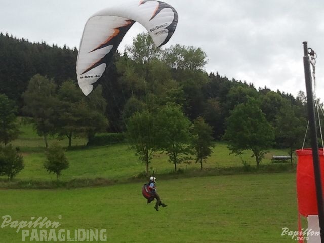2012 ES.32.12 Paragliding 045