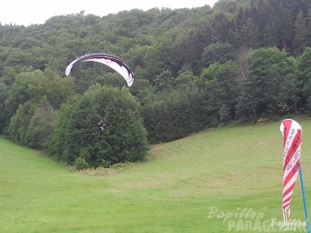 2012 ES.32.12 Paragliding 050