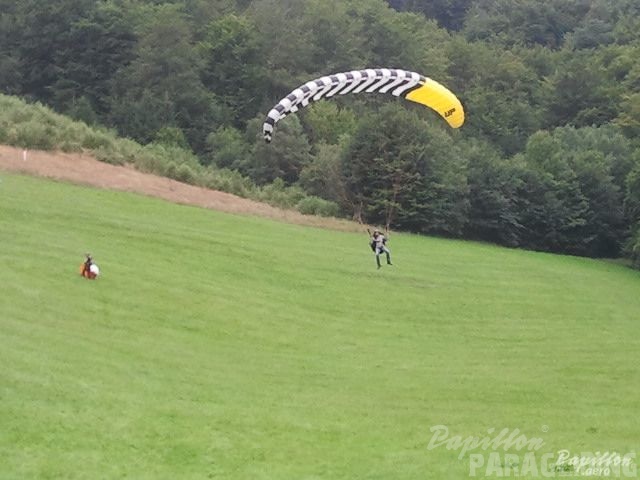 2012 ES.32.12 Paragliding 054