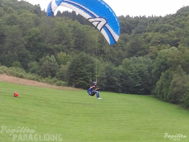 2012 ES.32.12 Paragliding 059