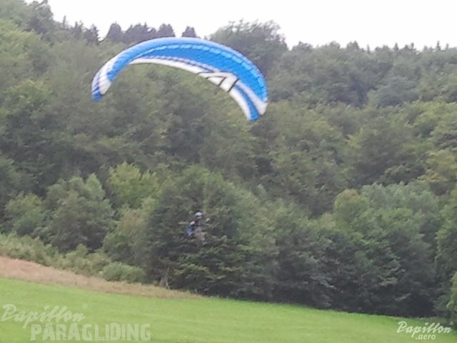 2012 ES.32.12 Paragliding 064