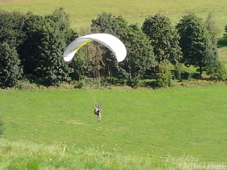 2012 ES.34.12 Paragliding 045