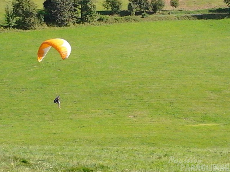 2012 ES.34.12 Paragliding 054