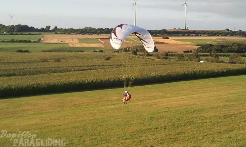 2012 ES.36.12 Paragliding 050