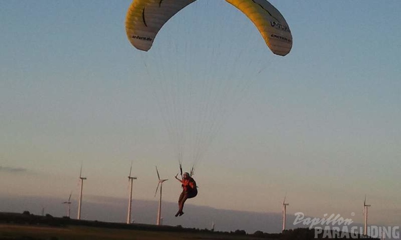 2012 ES.36.12 Paragliding 066