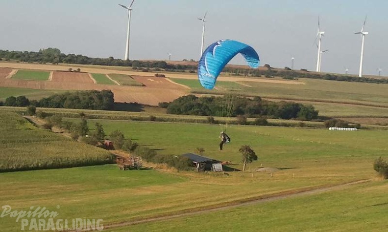 2012 ES.37.12 Paragliding 014
