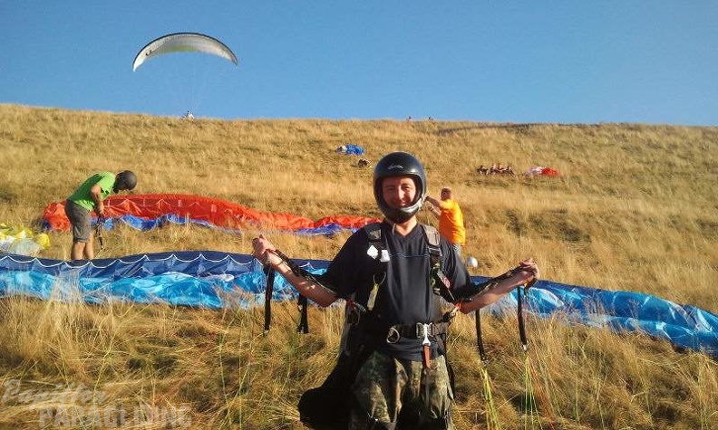 2012 ES.37.12 Paragliding 026