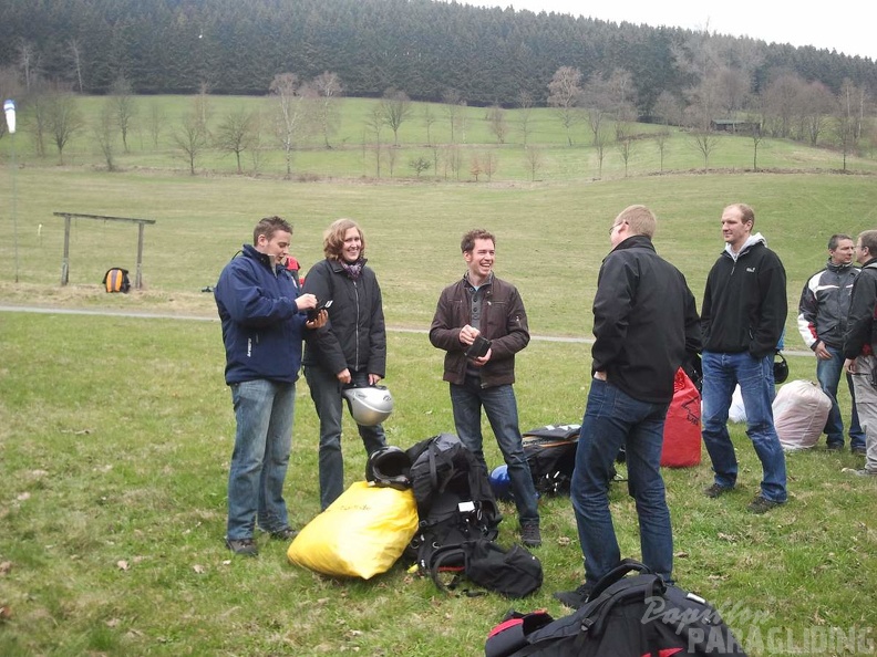 2012 ES16.12 Paragliding 003