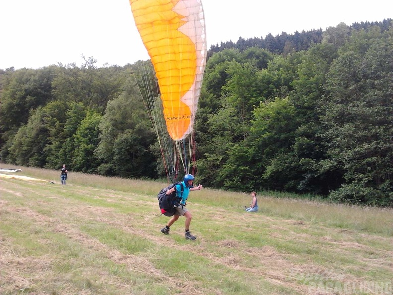 2012 ES27.12 Gleitschirmfliegen 010