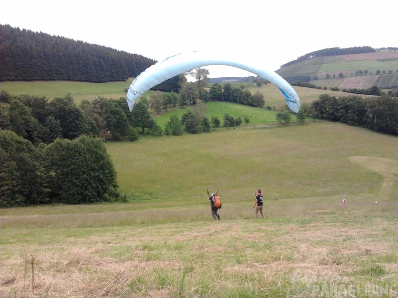 2012 ES27.12 Gleitschirmfliegen 024