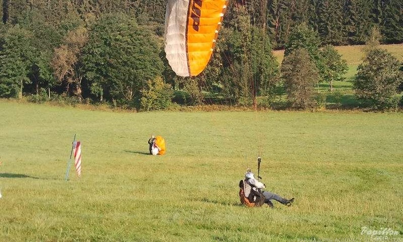 2012 ES38.12 Gleitschirmfliegen 039