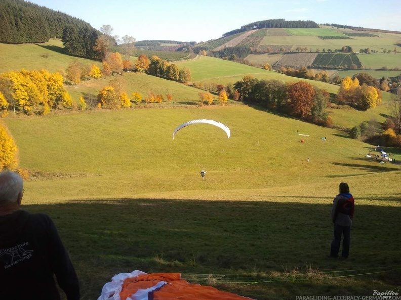 2012 ES43.12 Gleitschirmfliegen 043