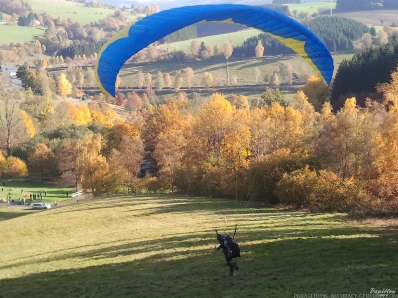 2012 ES43.12 Gleitschirmfliegen 052