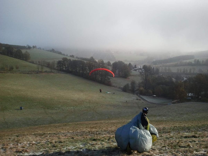 2012 ES44.12 Gleitschirmfliegen 008