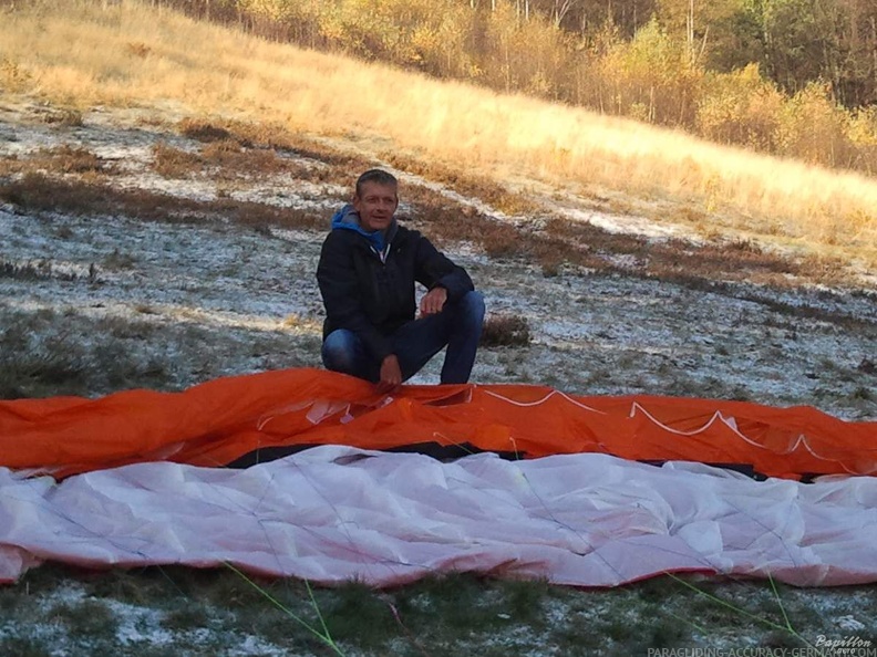 2012_ES44.12_Gleitschirmfliegen_016.jpg