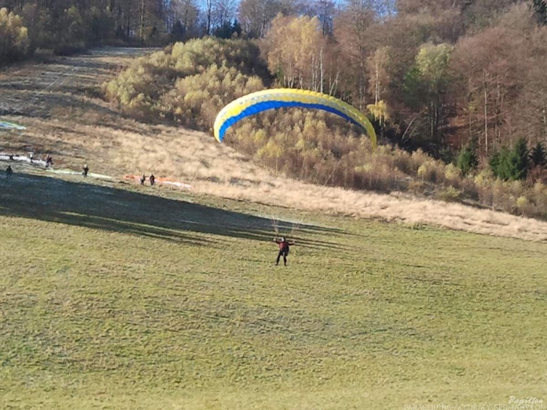 2012 ES44.12 Gleitschirmfliegen 033