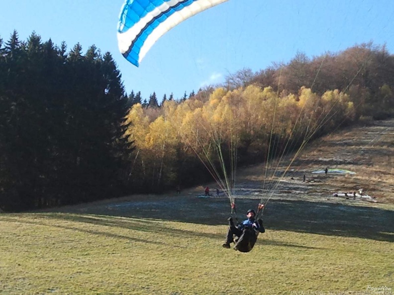 2012 ES44.12 Gleitschirmfliegen 038