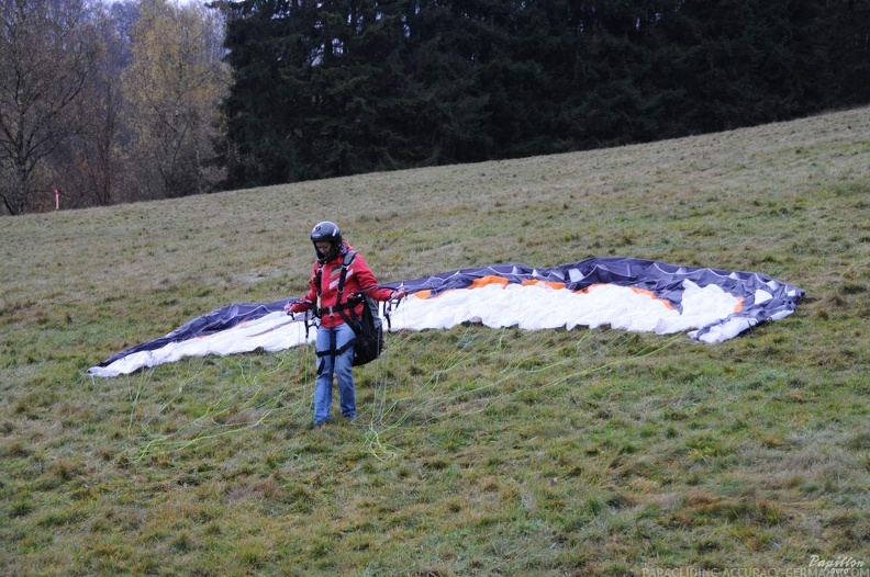 2012 ES45.12 Gleitschirmfliegen 009