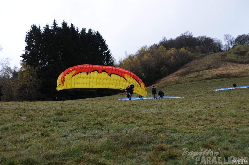 2012 ES45.12 Gleitschirmfliegen 053