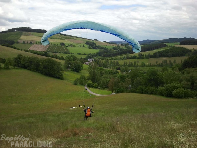 2012 ES EW24.12 Paragliding 035
