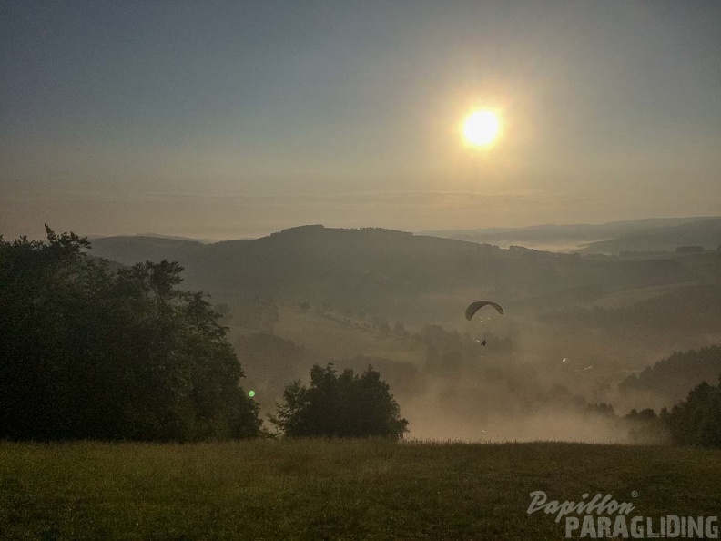 EK22.18_Gleitschirm-Sauerland-285.jpg