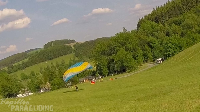 EK_ES_22.18-Paragliding-164.jpg